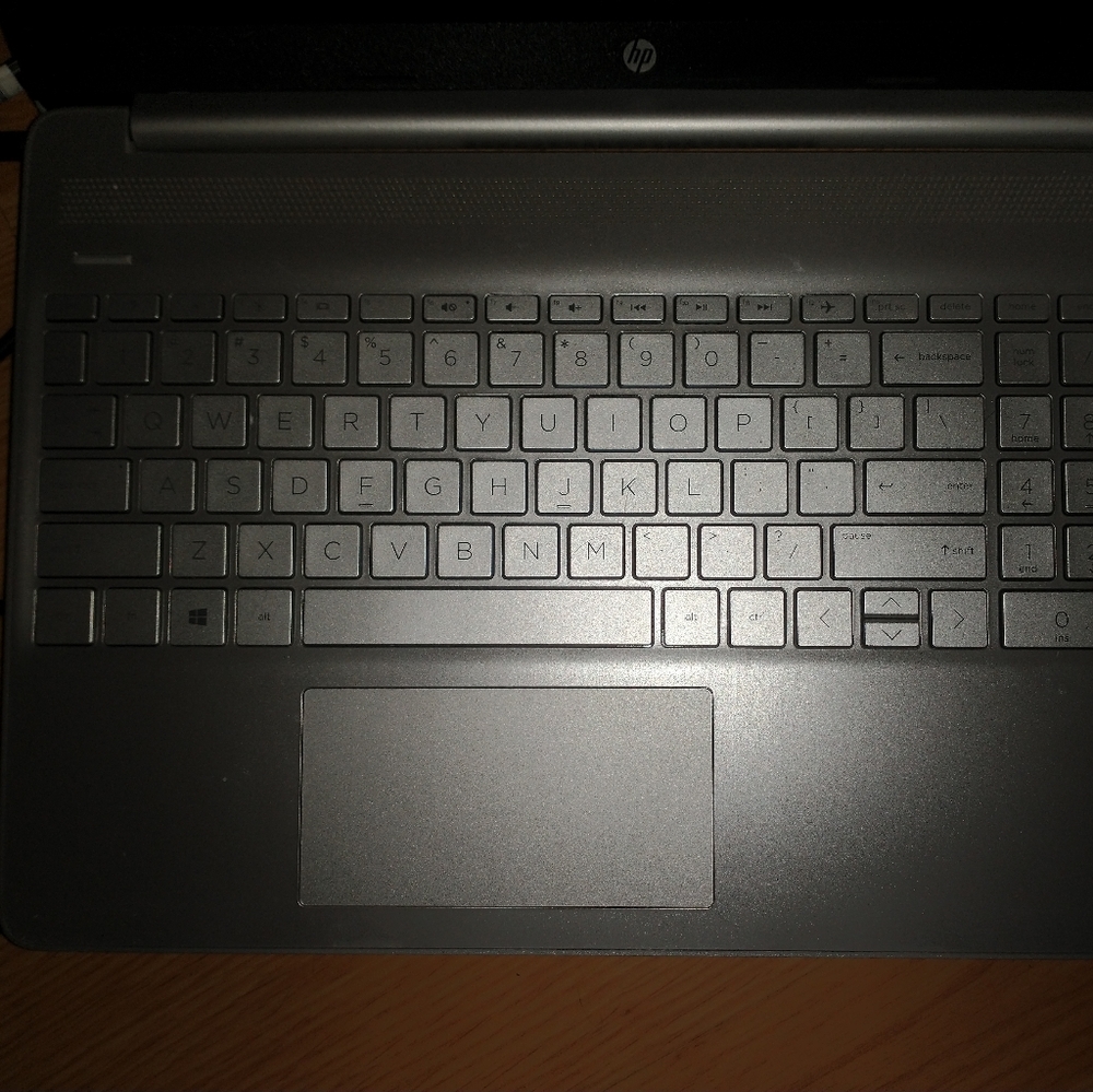 HP Laptop - Picture 3 of 4